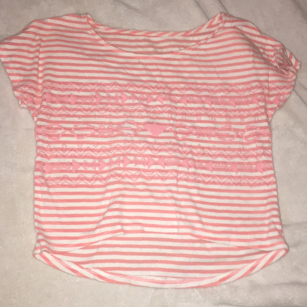 Crop top with design and stripes